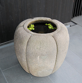 Displaying an elegant wash basin from the Old Office as a decorative object